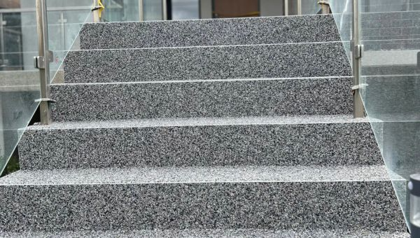 imageye___-_Permeable Paving for Stairs Access Ramps 