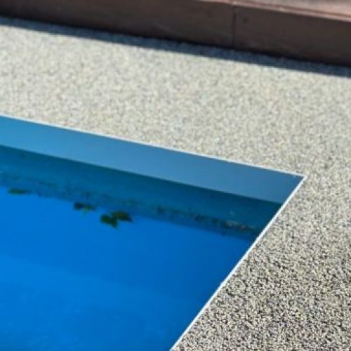 Choosing the Best Surface Material for Your Pool Surround